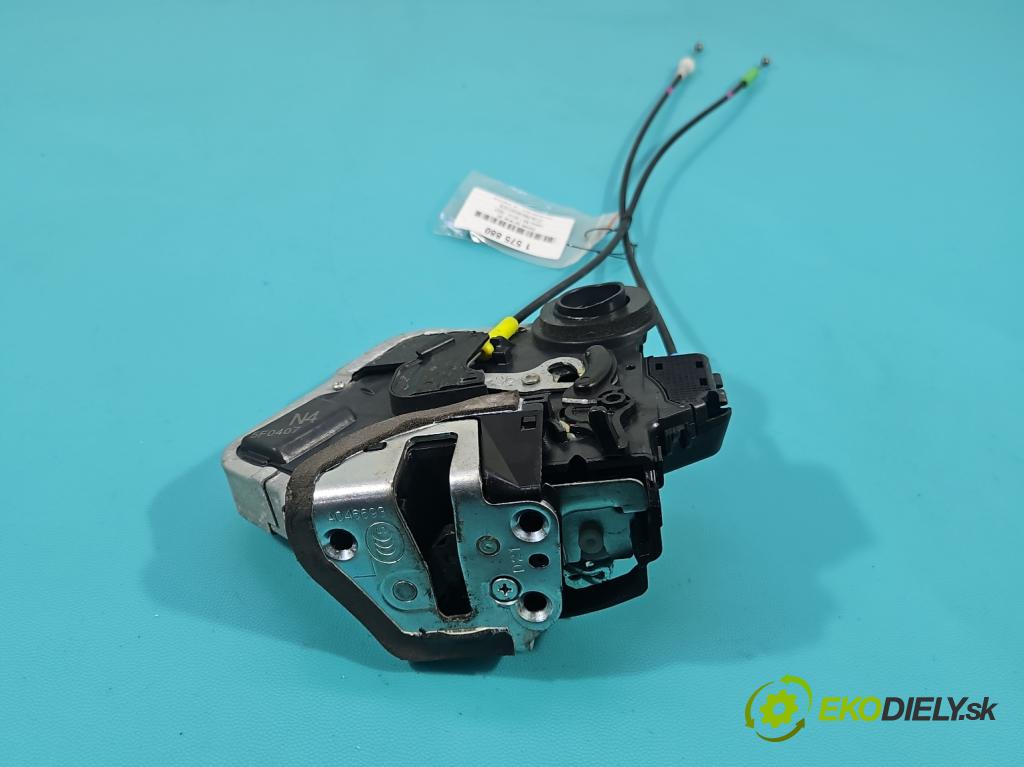 Lexus NX I 2014-2021 2.5 16V 155 hp automatic 114 kW 2494 cm3 5- zámek zadní levý 