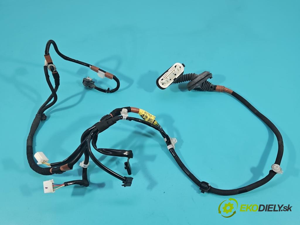 Lexus NX I 2014-2021 2.5 16V 155 hp automatic 114 kW 2494 cm3 5- Balíček: dveře zadní vlevo 82154-78020B