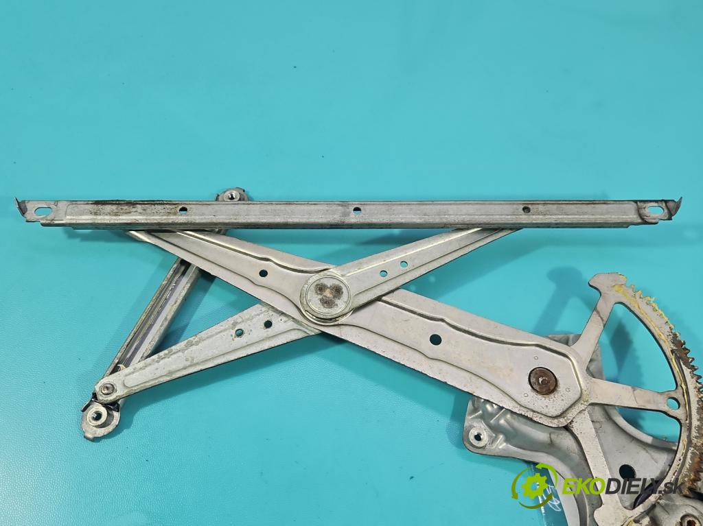 Lexus NX I 2014-2021 2.5 16V 155 hp automatic 114 kW 2494 cm3 5- mechanismus stahování přední pravý 85710-78010