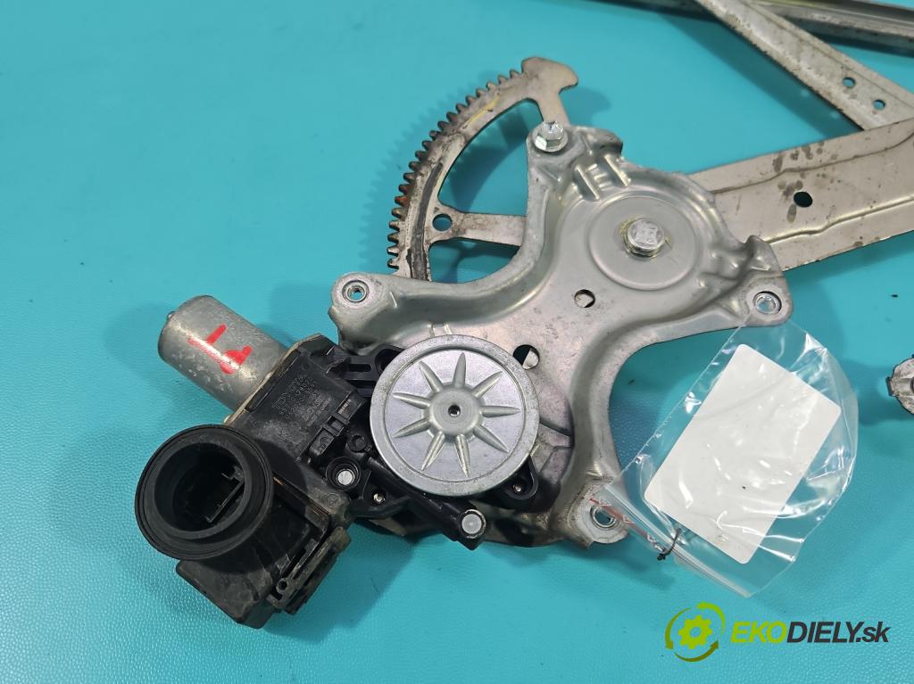 Lexus NX I 2014-2021 2.5 16V 155 HP automatic 114 kW 2494 cm3 5- mechanizmus okna zadné pravý 85710-78020