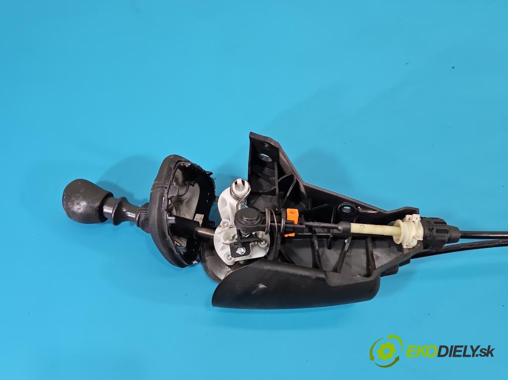 Renault Master III 2010-2024 2.3 dci 131 HP manual 96 kW 2299 cm3 5- Páka: Změny: stupeň,rýchlosť  (Rýchlostná páka (kulisa))