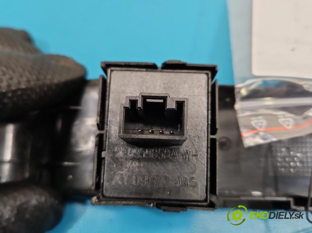 Skoda Fabia III 2014- 2021 1.0 TSI 95 HP manual 70 kW 999 cm3 5- prepínač okien spätných zrkadiel 5E0959858A