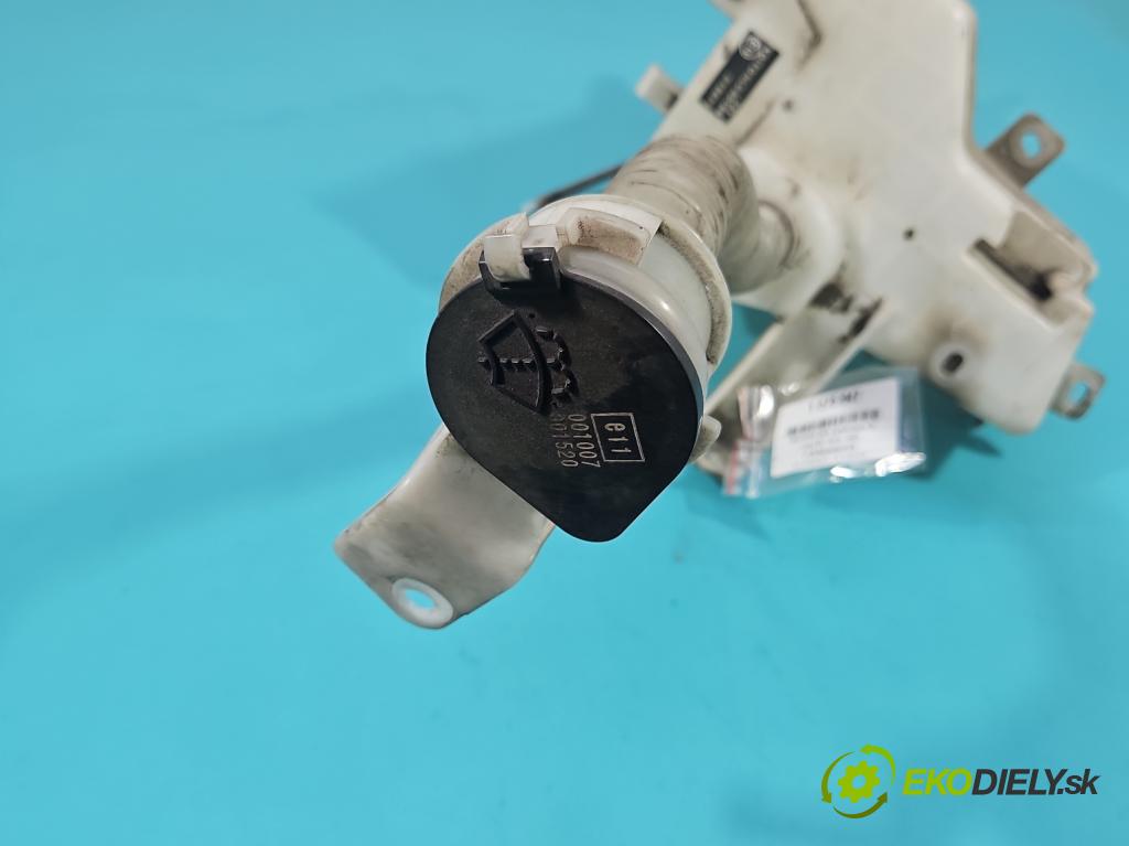 Lexus NX I 2014-2021 2.5 16V 155 HP automatic 114 kW 2494 cm3 5- nádržka tekutina: ostrekovačov 060851-511