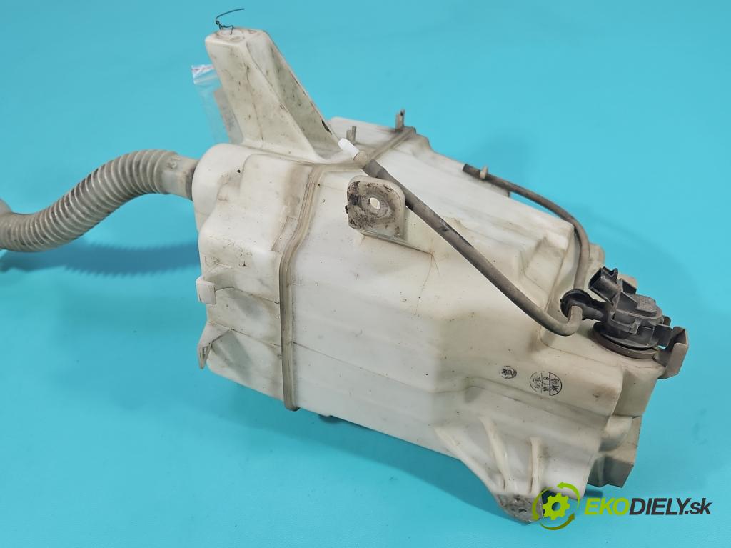 Lexus NX I 2014-2021 2.5 16V 155 HP automatic 114 kW 2494 cm3 5- nádržka tekutina: ostrekovačov 060851-511