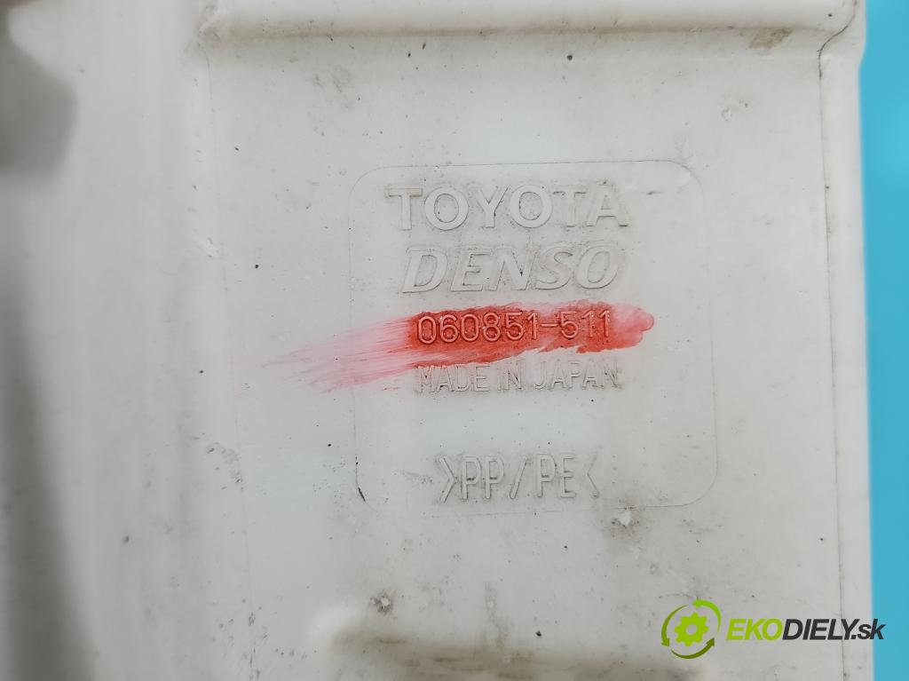 Lexus NX I 2014-2021 2.5 16V 155 HP automatic 114 kW 2494 cm3 5- nádržka tekutina: ostrekovačov 060851-511