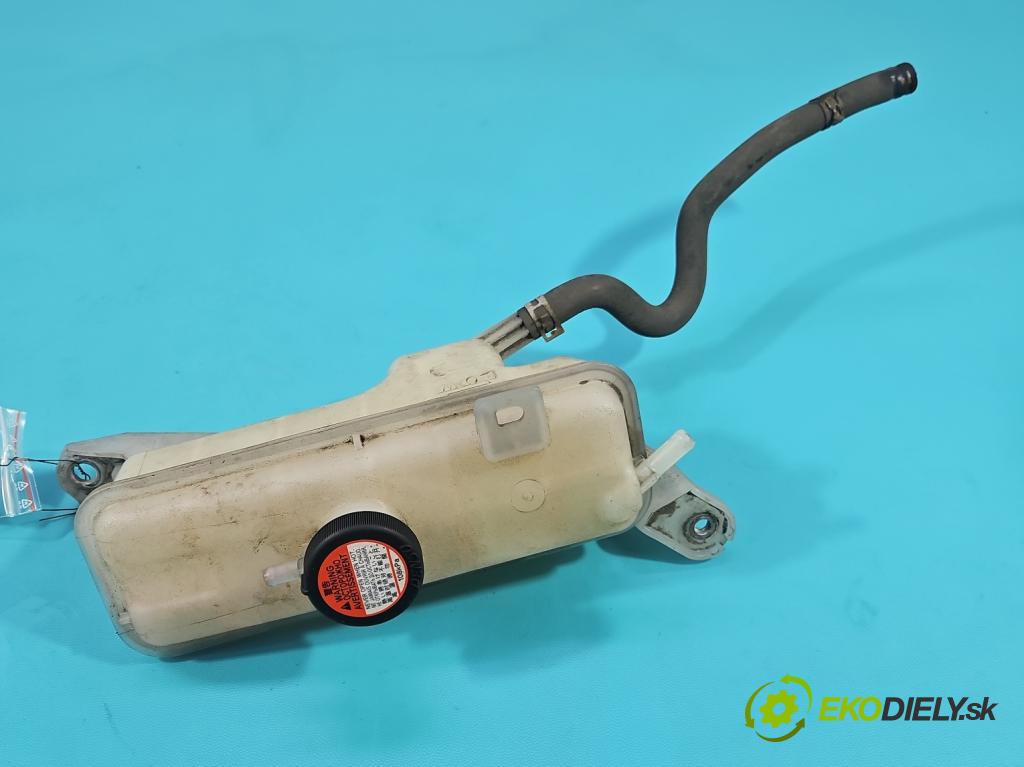 Lexus NX I 2014-2021 2.5 16V 155 HP automatic 114 kW 2494 cm3 5- Nádrž: kompenzačné: 