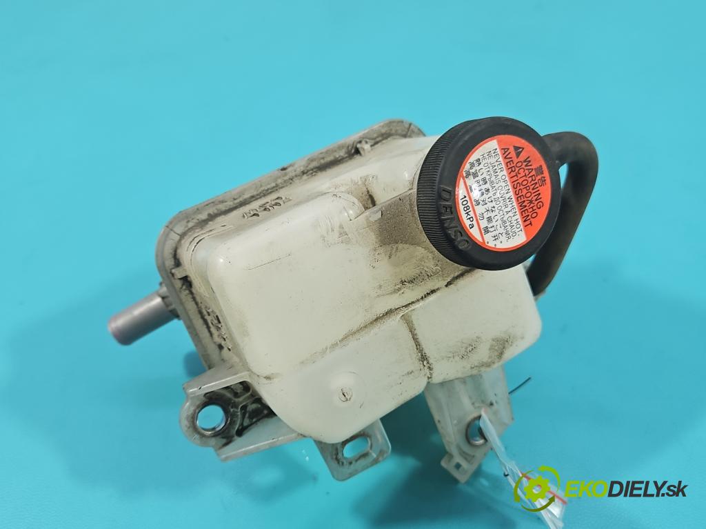 Lexus NX I 2014-2021 2.5 16V 155 HP automatic 114 kW 2494 cm3 5- Nádrž: kompenzačné: 