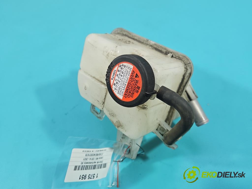 Lexus NX I 2014-2021 2.5 16V 155 HP automatic 114 kW 2494 cm3 5- Nádrž: kompenzačné: