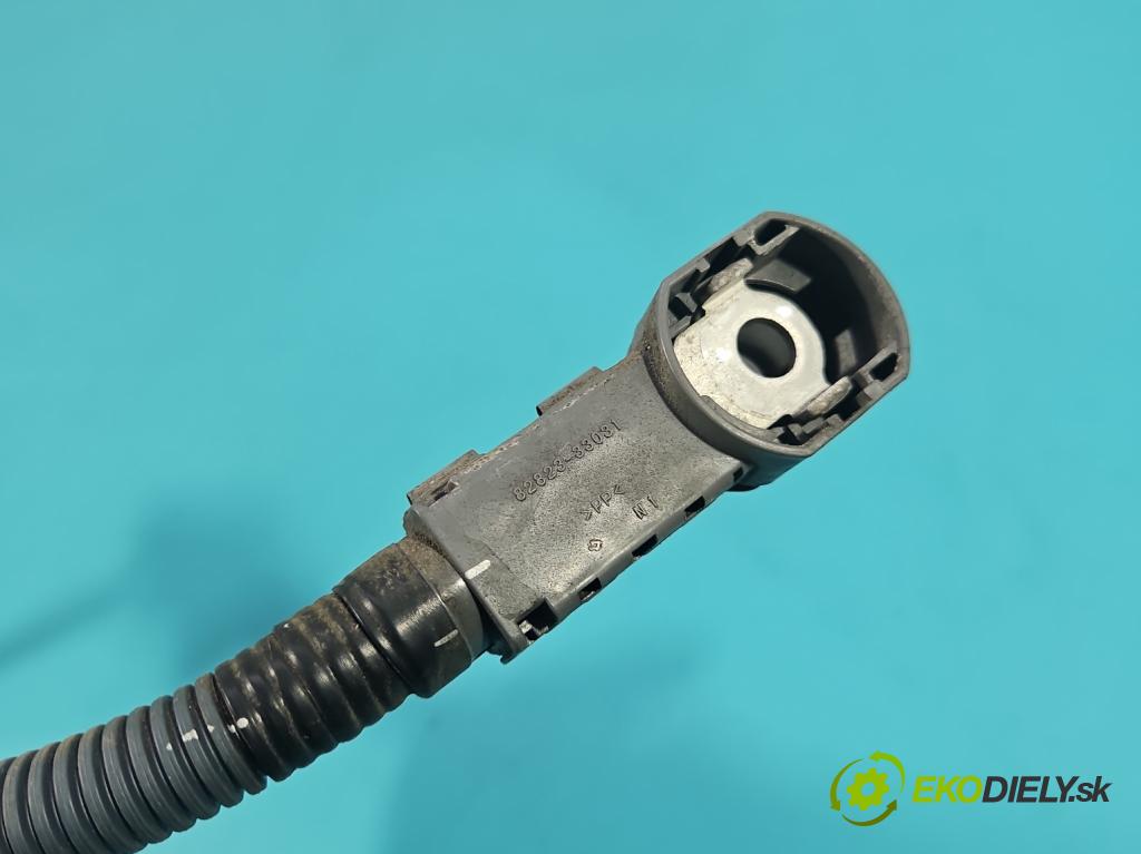 Lexus NX I 2014-2021 2.5 16V 155 HP automatic 114 kW 2494 cm3 5- Zväzok: ostatné 82112-78010