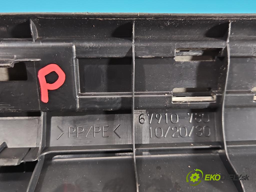 Lexus NX I 2014-2021 2.5 16V 155 HP automatic 114 kW 2494 cm3 5- lišta práh: pravé 67910-780 (Lišta prahová)