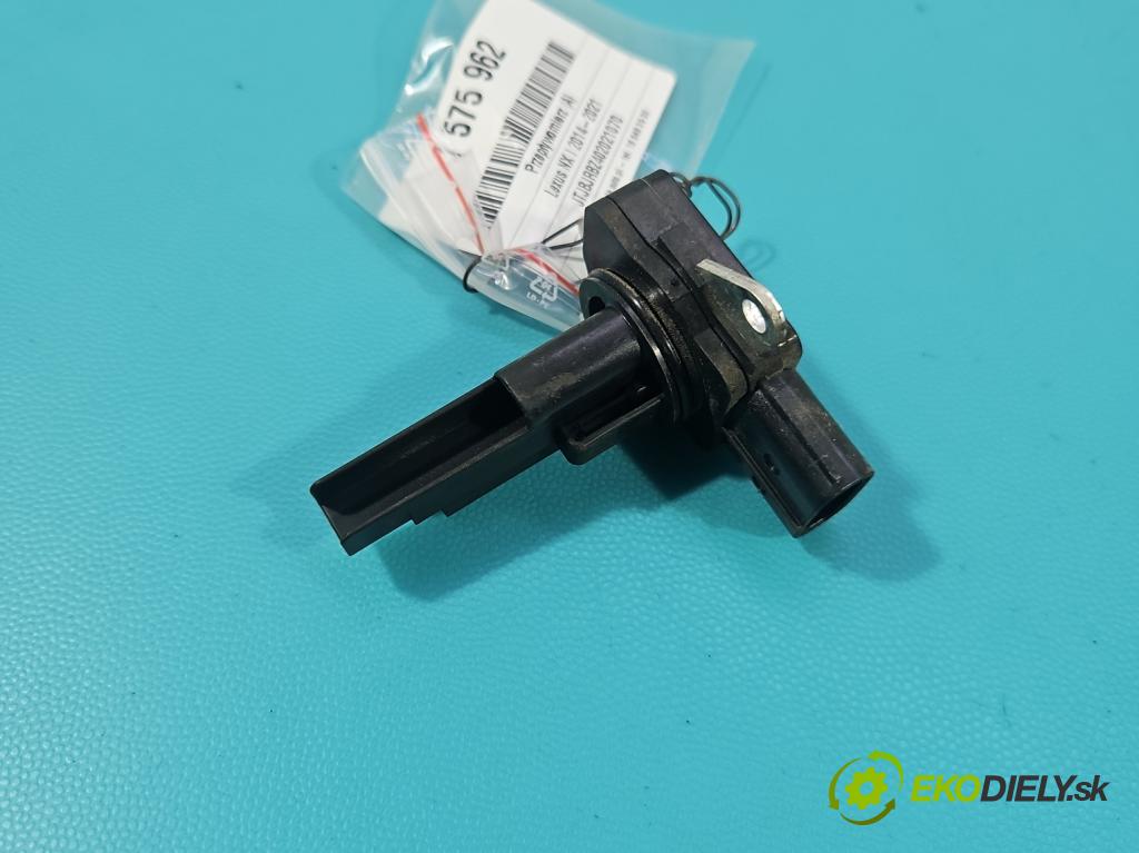 Lexus NX I 2014-2021 2.5 16V 155 HP automatic 114 kW 2494 cm3 5- průtokoměr: 22204-28010 (Váha vzduchu)