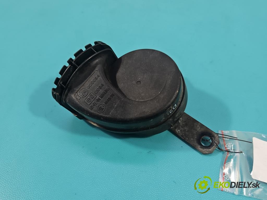Lexus NX I 2014-2021 2.5 16V 155 HP automatic 114 kW 2494 cm3 5- Klakson: 86510-48190