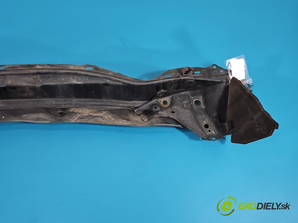 Lexus NX I 2014-2021 2.5 16V 155 HP automatic 114 kW 2494 cm3 5- torpédo  (Torpédo (plast pod čelným sklom))