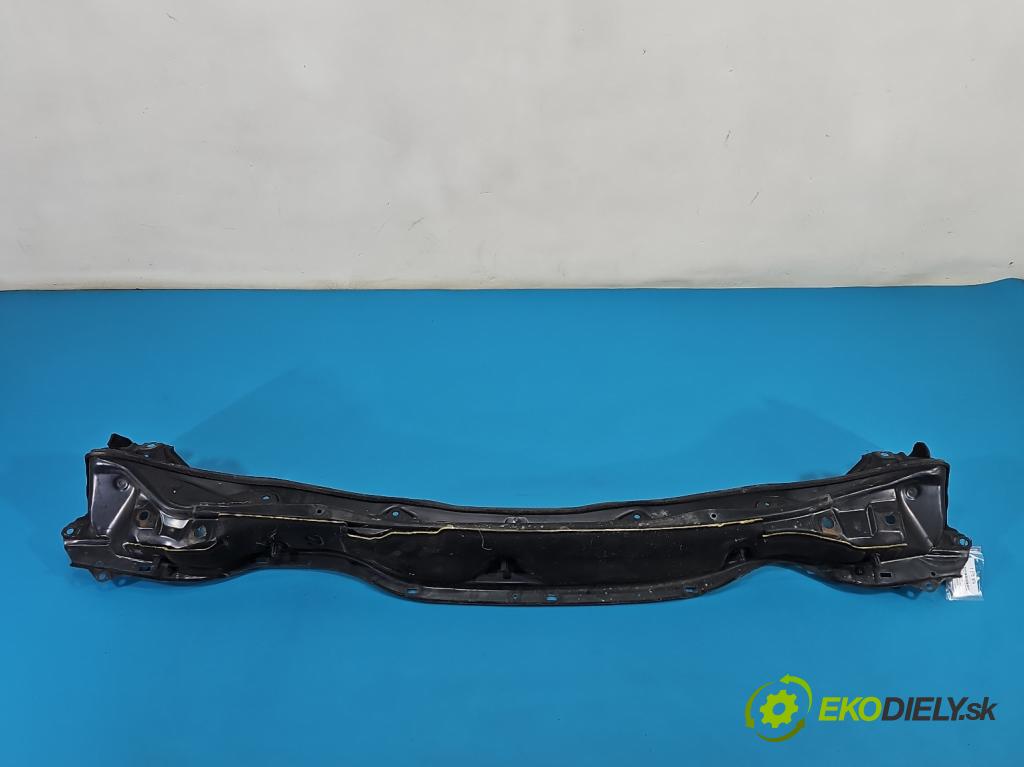 Lexus NX I 2014-2021 2.5 16V 155 HP automatic 114 kW 2494 cm3 5- torpédo  (Torpédo (plast pod čelným sklom))