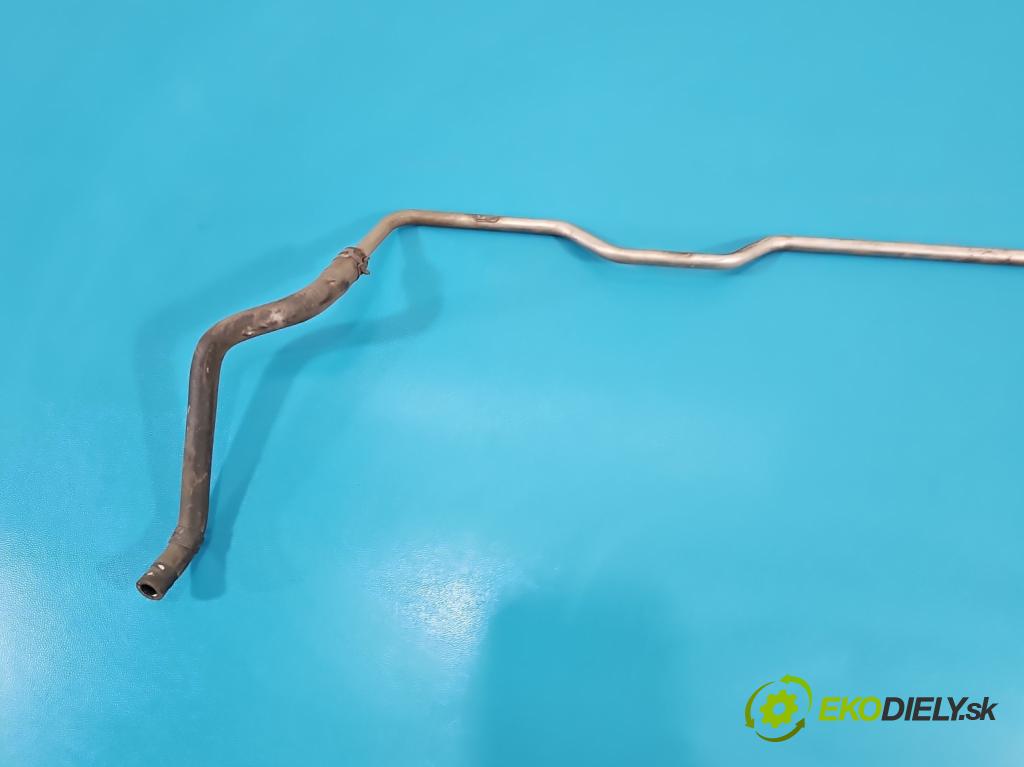 Lexus NX I 2014-2021 2.5 16V 155 hp automatic 114 kW 2494 cm3 5- trubka systému chłodzenia