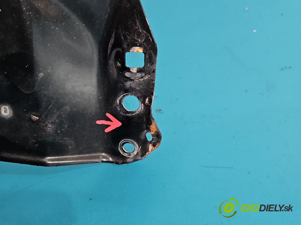 Lexus NX I 2014-2021 2.5 16V 155 HP automatic 114 kW 2494 cm3 5- blatník predné pravý  (Kľučka dverí ostatné)