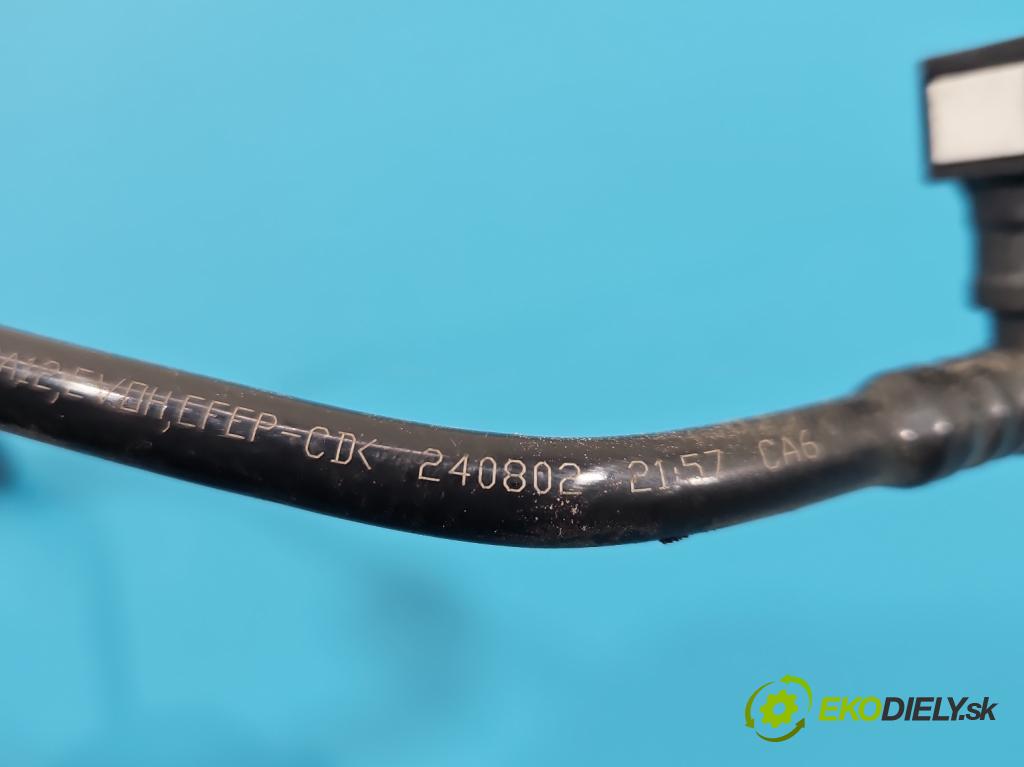 MG MG3  24- 1.5 16V 116 HP manual 85 kW 1495 cm3 5- rúrka palivovy 11198642