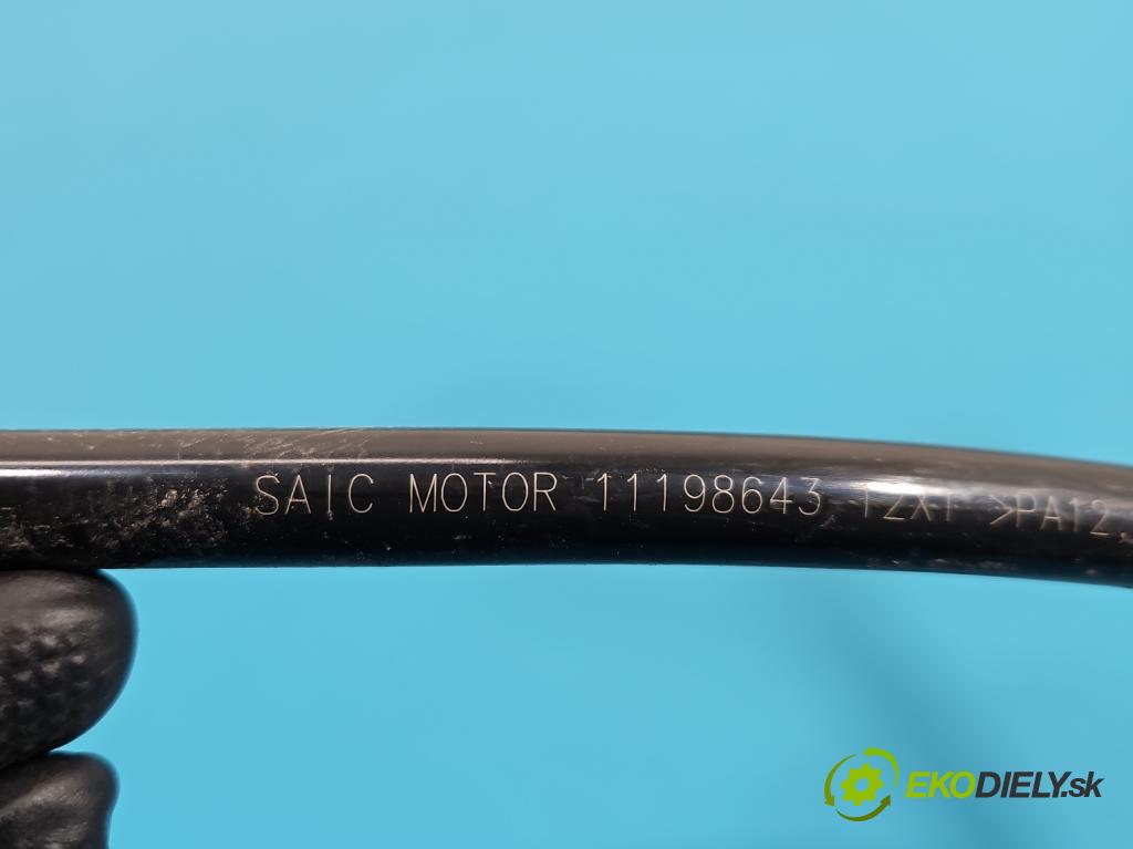 MG MG3  24- 1.5 16V 116 hp manual 85 kW 1495 cm3 5- trubka palivový 11198643