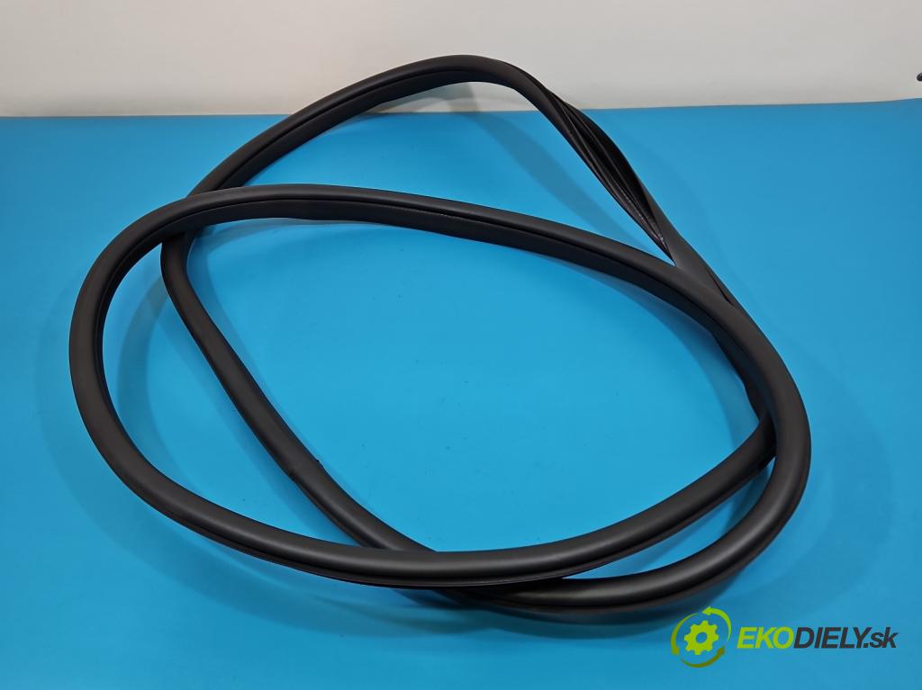 MG MG3  24- 1.5 16V 116 hp manual 85 kW 1495 cm3 5- Těsnění: dveře přední levé 11198165