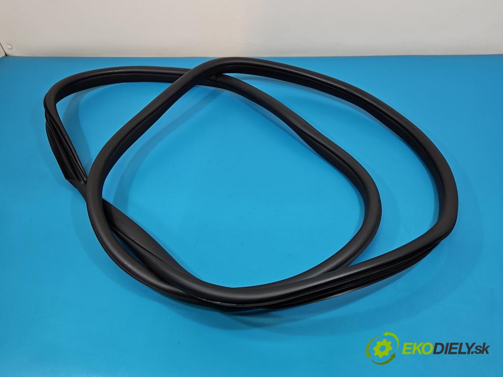 MG MG3  24- 1.5 16V 116 hp manual 85 kW 1495 cm3 5- Těsnění: dveře přední pravé 11198165