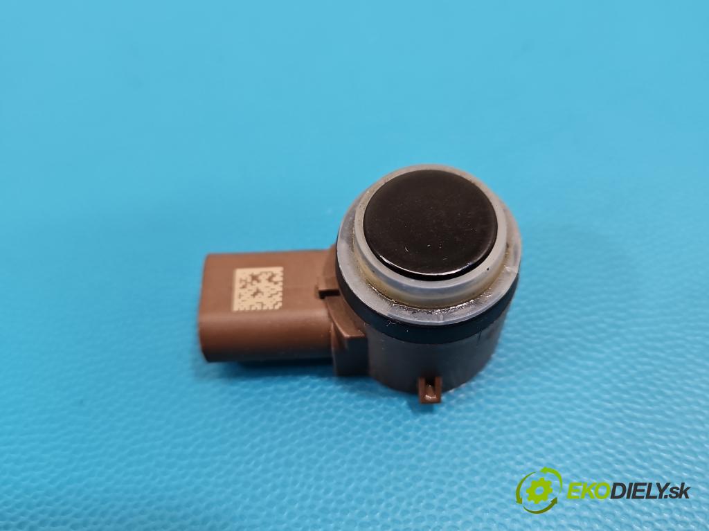 MG MG3  24- 1.5 16V 116 hp manual 85 kW 1495 cm3 5- snímač parkování 10850857