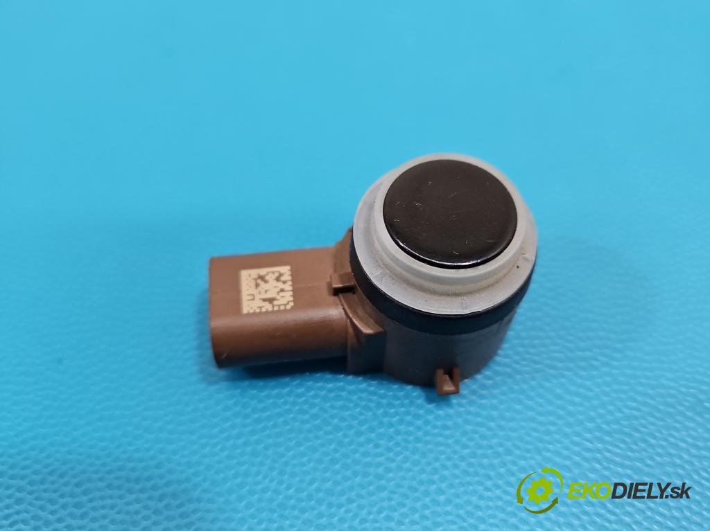 MG MG3  24- 1.5 16V 116 HP manual 85 kW 1495 cm3 5- snímač parkovaní: 10850857