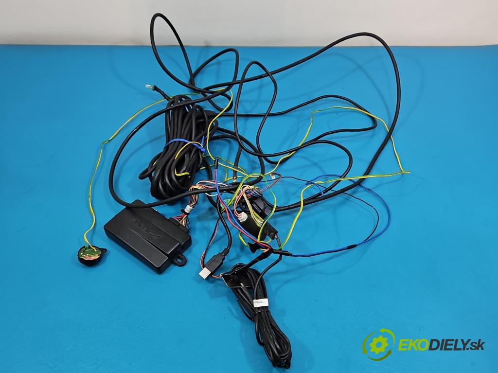 Volvo XC90 I 2002-2014 2.5 T 209KM automatic 154 kW 2521 cm3 5- Radio ALPINE INE-W920R