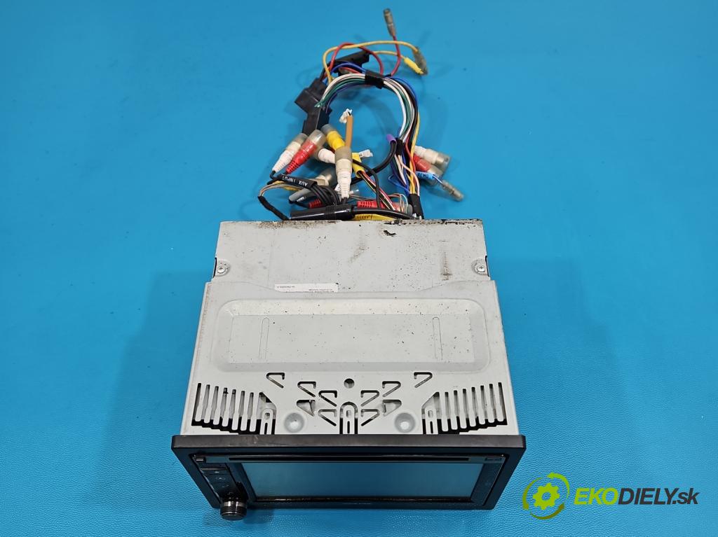 Volvo XC90 I 2002-2014 2.5 T 209KM automatic 154 kW 2521 cm3 5- Radio ALPINE INE-W920R