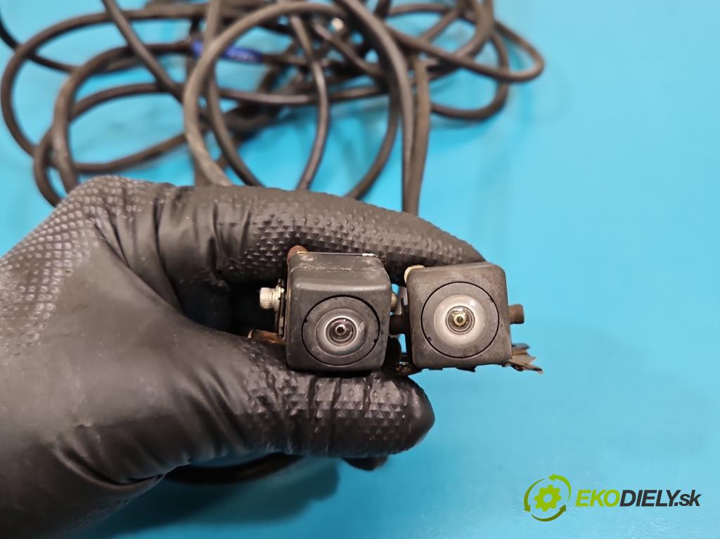 Volvo XC90 I 2002-2014 2.5 T 209KM automatic 154 kW 2521 cm3 5- Radio ALPINE INE-W920R