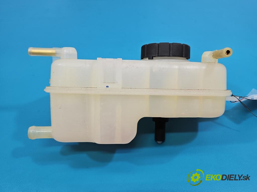 MG MG3  24- 1.5 16V 116 HP manual 85 kW 1495 cm3 5- Nádrž: kompenzačné: 544955268