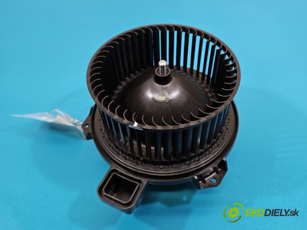MG MG3  24- 1.5 16V 116 HP manual 85 kW 1495 cm3 5- ventilátor vzduchu 11792641