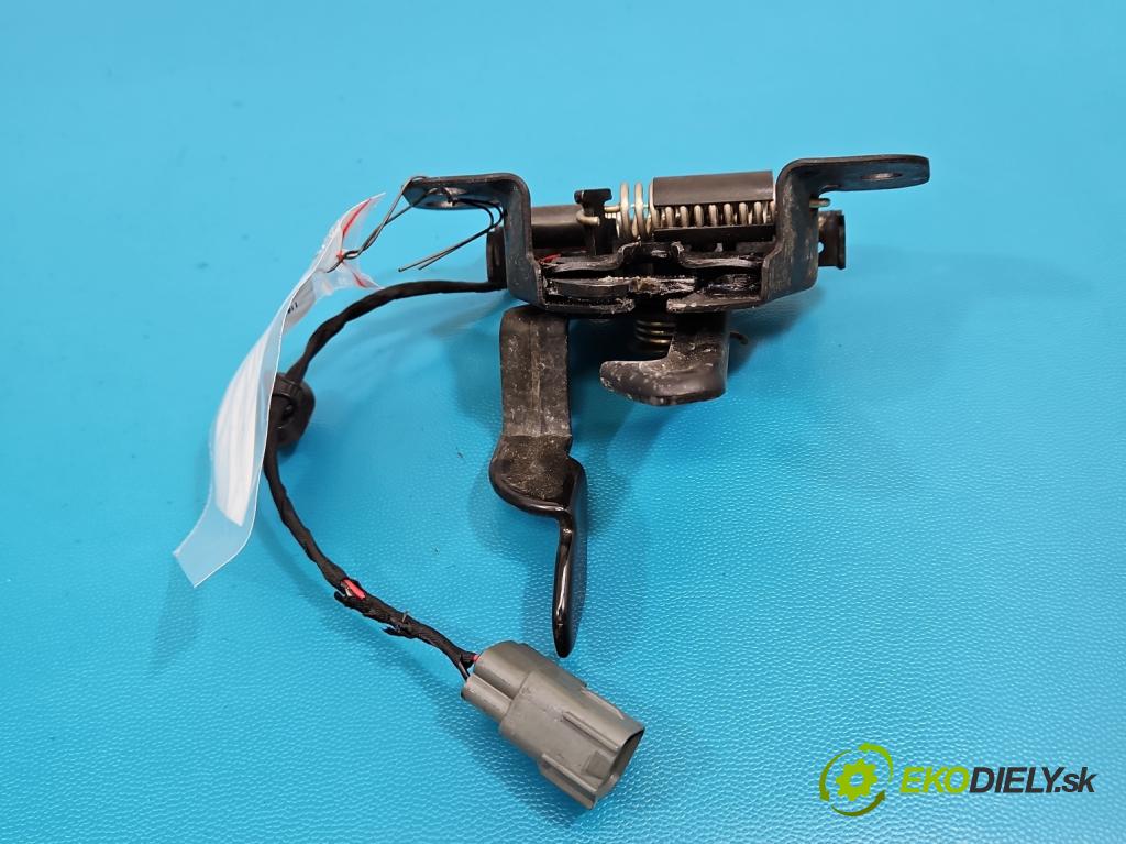 MG MG3  24- 1.5 16V 116 HP manual 85 kW 1495 cm3 5- zámok kapoty 11607124