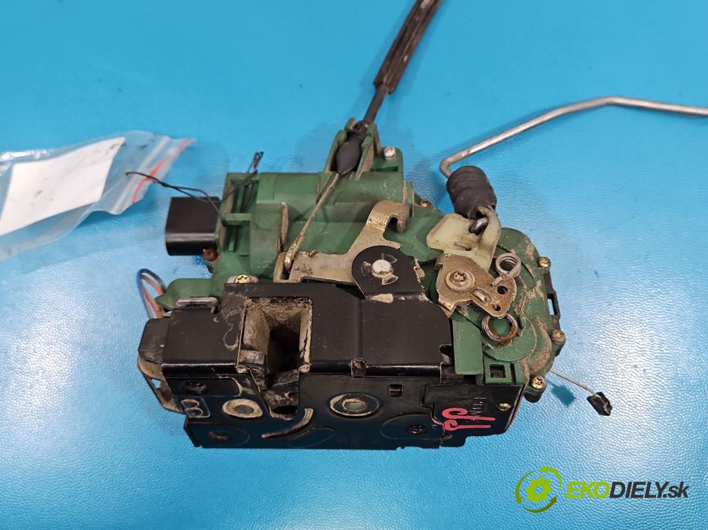 Vw Passat B5 1995-2005 1.9 tdi 131 HP manual 96 kW 1896 cm3 5- zámok predné pravý 3B1837016AD