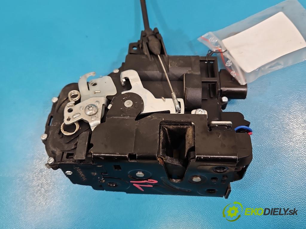 Vw Passat B5 1995-2005 1.9 tdi 131 HP manual 96 kW 1896 cm3 5- zámok predné ľavý