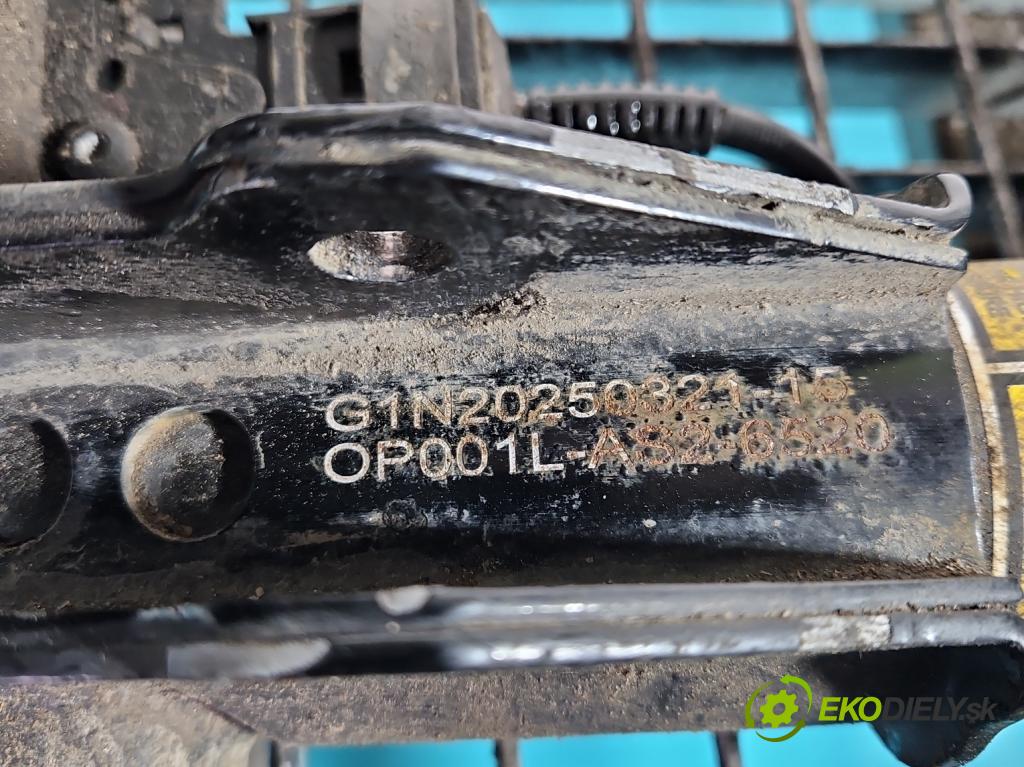 Opel Insignia A 2008-2017 2.0 cdti B20DTH 170 hp automatic 125 kW 1956 cm3 5- tlumič přední levý  (Klika dveří ostatní)