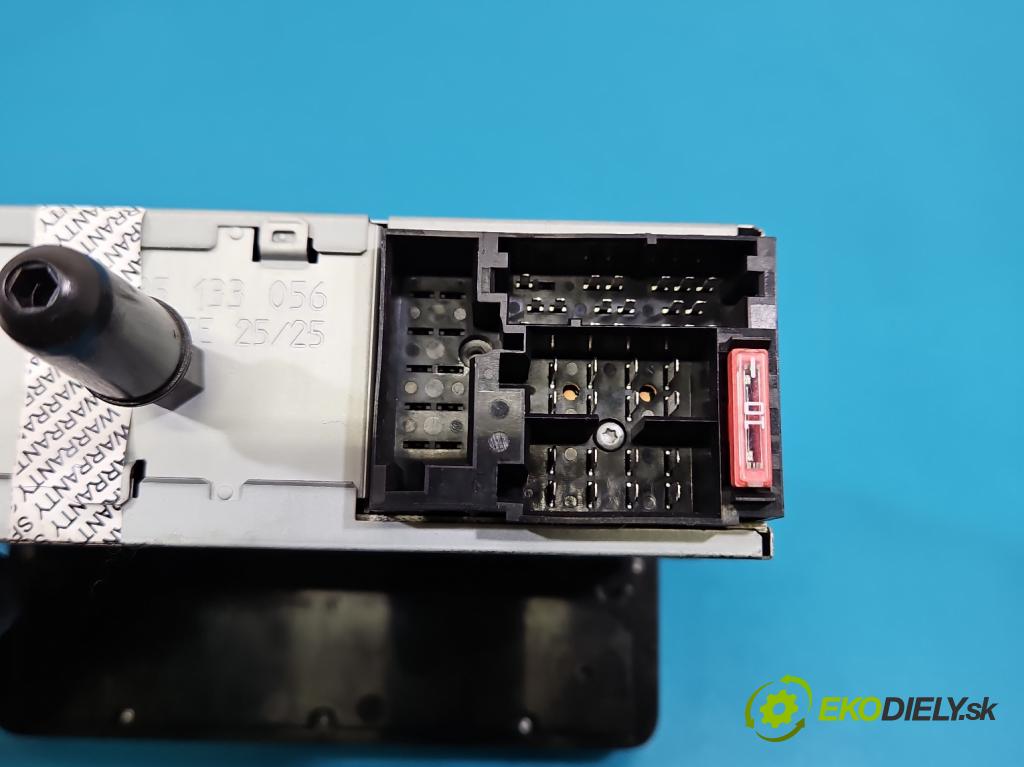 Alfa romeo 159 1.9 jtd 150 HP manual 110 kW 1910 cm3 4- Radio originál 7646302316