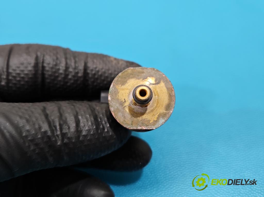 Mercedes S W221 2005-2013 3.5 V6 272 HP automatic 200 kW 3498 cm3 4- snímač tlak: palivo A0035427518 (Snímač)