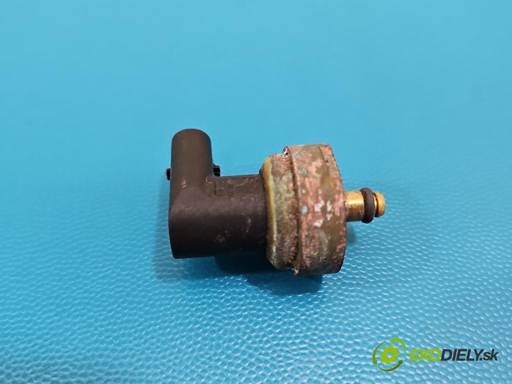 Mercedes S W221 2005-2013 3.5 V6 272 HP automatic 200 kW 3498 cm3 4- snímač tlak: palivo A0035427518 (Snímač)