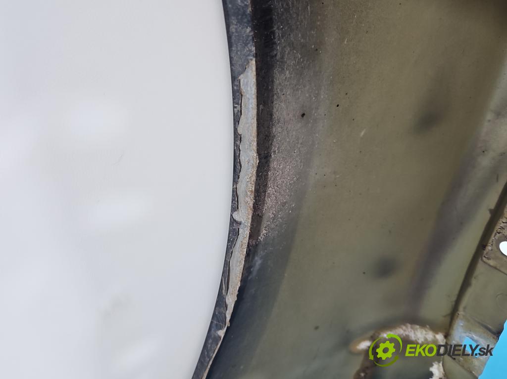 Peugeot 508 I 2010-2018 2.0 hdi 150 HP manual 110 kW 1997 cm3 5- blatník predné pravý  (Kľučka dverí ostatné)