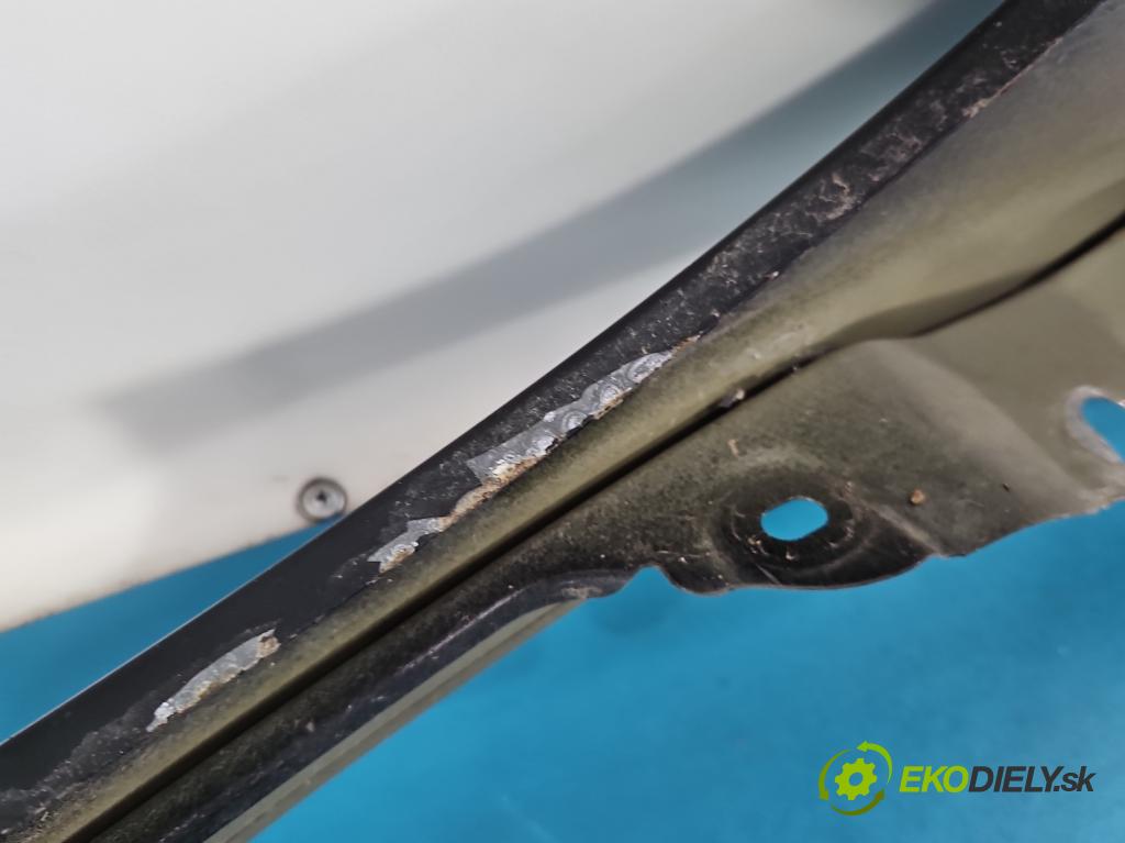 Peugeot 508 I 2010-2018 2.0 hdi 150 HP manual 110 kW 1997 cm3 5- blatník predné pravý  (Kľučka dverí ostatné)