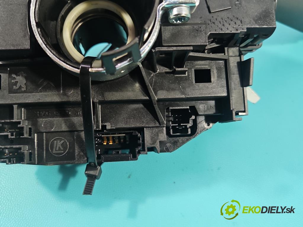 Peugeot 508 I 2010-2018 2.0 hdi 150 HP manual 110 kW 1997 cm3 5- prepínač komplex: 98000242ZD (Prepínacie páčky pod volantom)