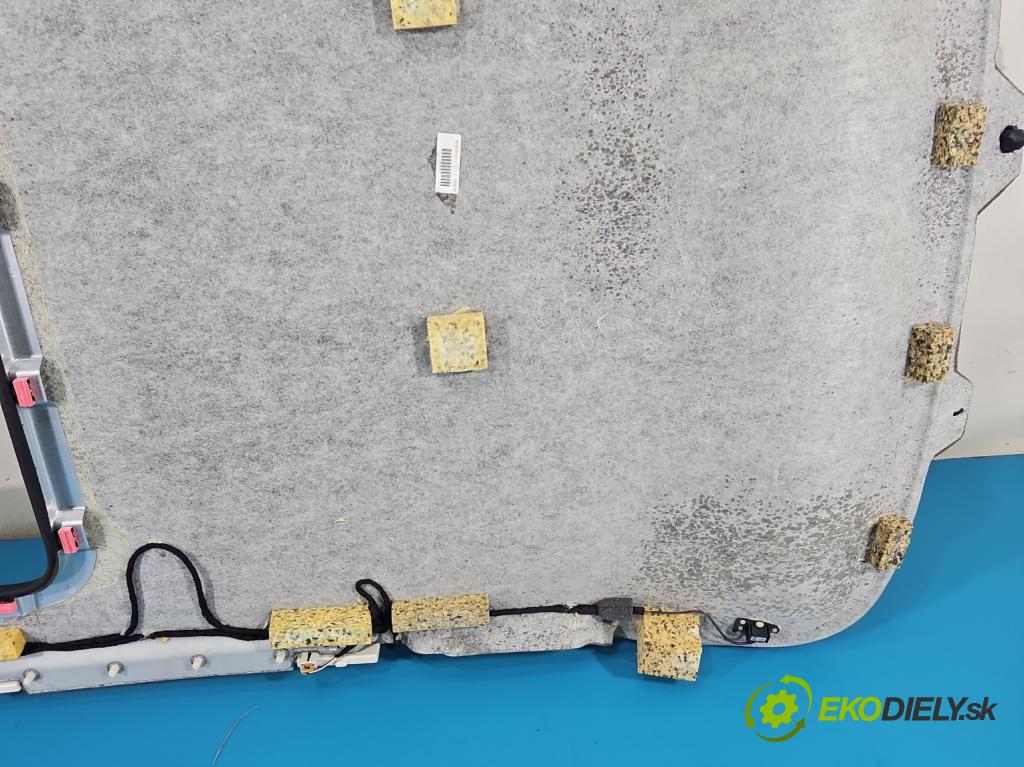 Audi A8 D4 2009-2017 sedan / střešní okno / verze krátký: