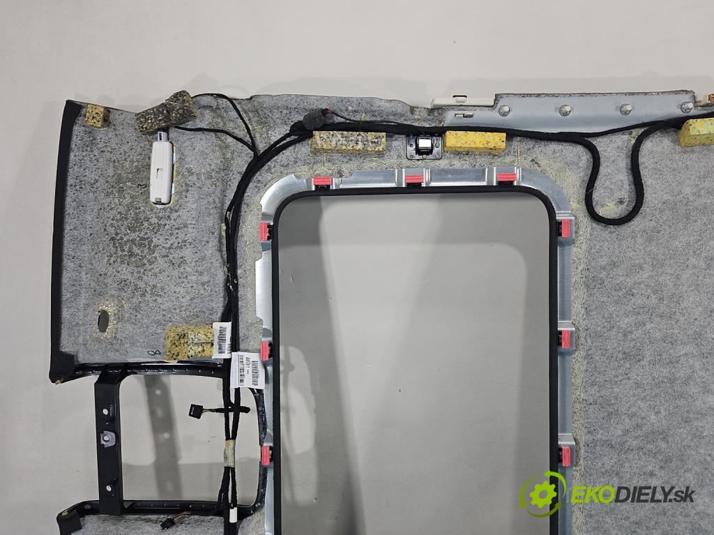 Audi A8 D4 2009-2017 sedan / střešní okno / verze krátký: