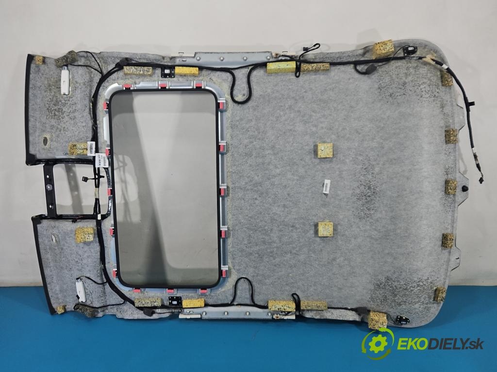 Audi A8 D4 2009-2017 sedan / střešní okno / verze krátký: