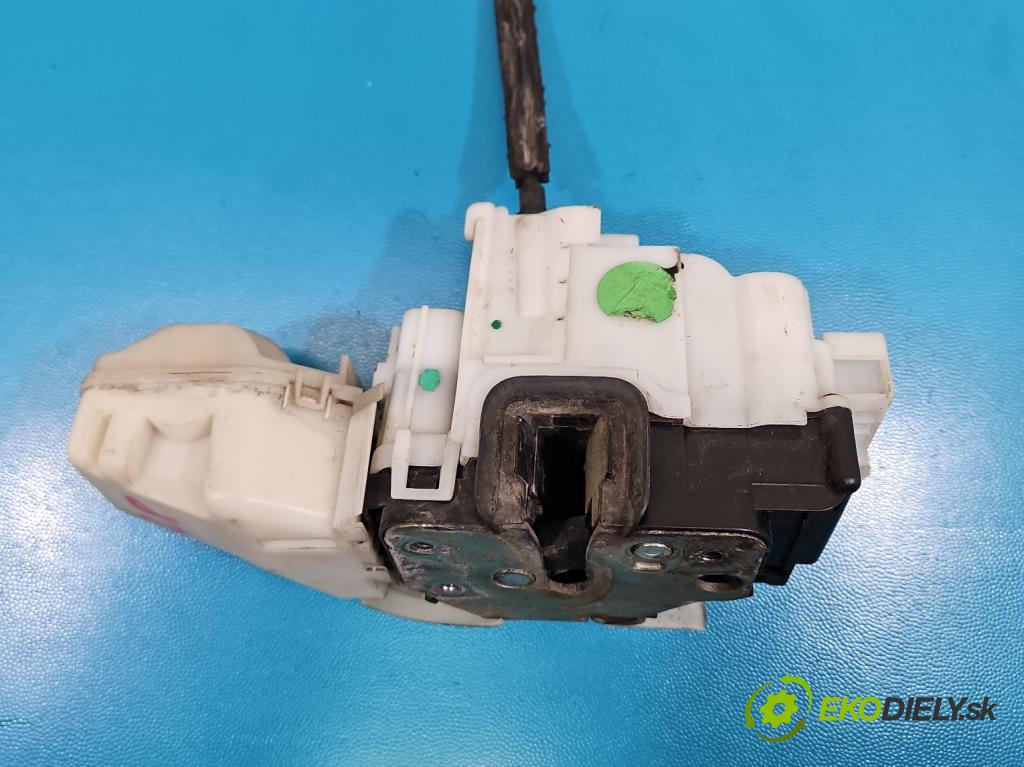 Alfa romeo 159 1.9 jtd 150 HP manual 110 kW 1910 cm3 4- zámok predné ľavý