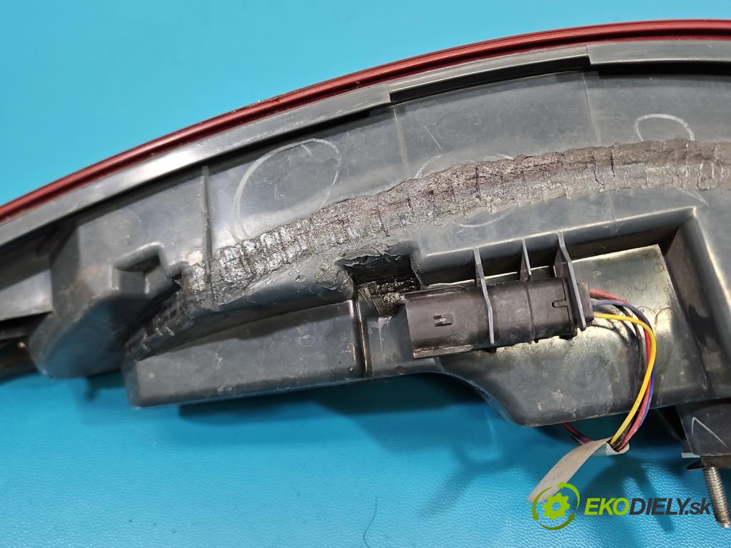 Ford Fusion USA 2012-2020 2.0 EcoBoost: 241KM automatic 177 kW 1999 cm3 4- svetlo / reflektor zadné ľavé HS73-13405-AB (Kľučka dverí ostatné)