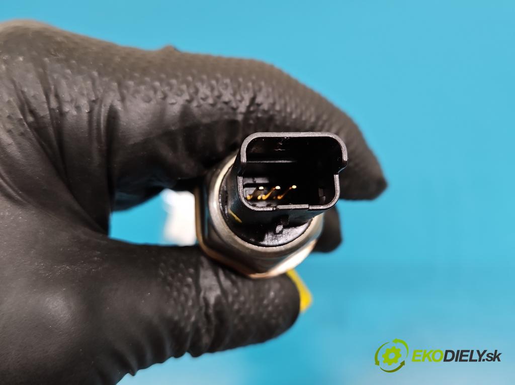 Renault Master III 2010-2024 2.3 dci 131 hp manual 96 kW 2299 cm3 5- lišta vstřikovací 175217543R (Vstřikovací lišta)