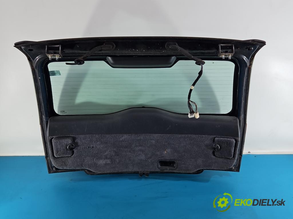 Volvo V40 I 1995-2004 1.8 16V 122 HP manual 90 kW 1783 cm3 5- zadna kufor  (Kapota zadná (kufor))