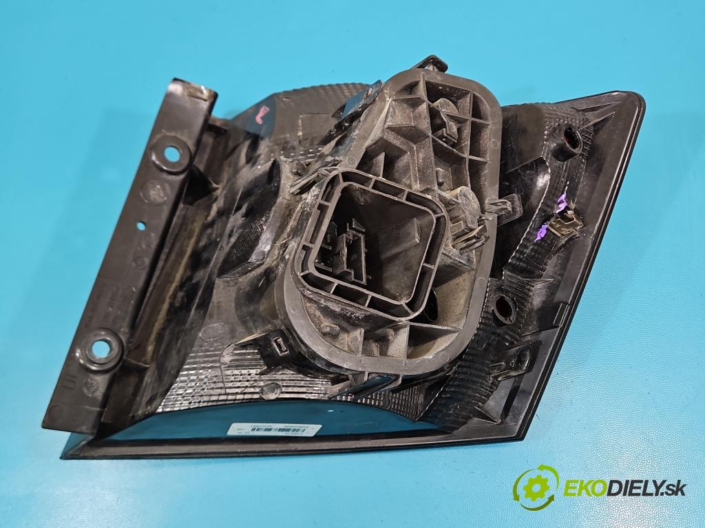 Skoda Fabia III 2014- 2021 1.0 TSI 95 HP manual 70 kW 999 cm3 5- svetlo / reflektor zadné ľavé 6V9945095 (Kľučka dverí ostatné)