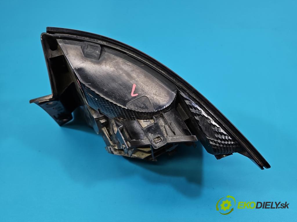 Skoda Fabia III 2014- 2021 1.0 TSI 95 HP manual 70 kW 999 cm3 5- svetlo / reflektor zadné ľavé 6V9945095 (Kľučka dverí ostatné)